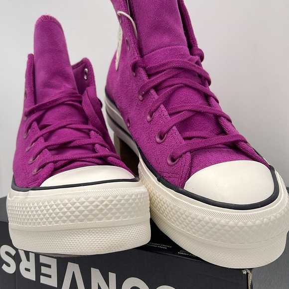 Converse WMNS CTAS LIFT HI
QUANTUM VIOLET/EGRET/BLACK A11143C Platforms Sneakers - Picture 7 of 16